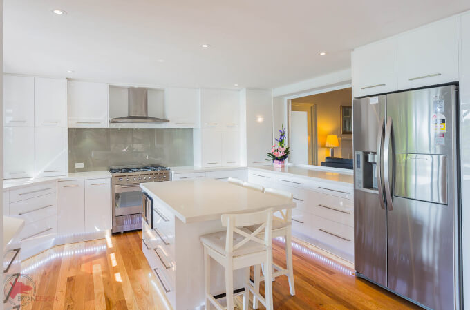 Sgabelli Da Cucina In Legno : Sgabelli da cucina in legno homehome